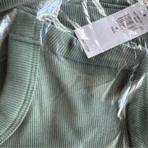 Old Navy Ribbed crop Tee, MEDIUM TALL, dusty sage green shade “dried herb”